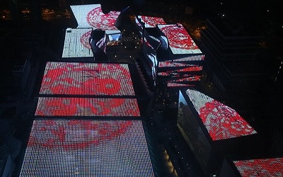 11月3日，央視總臺上海國際傳媒港舉行燈光首秀